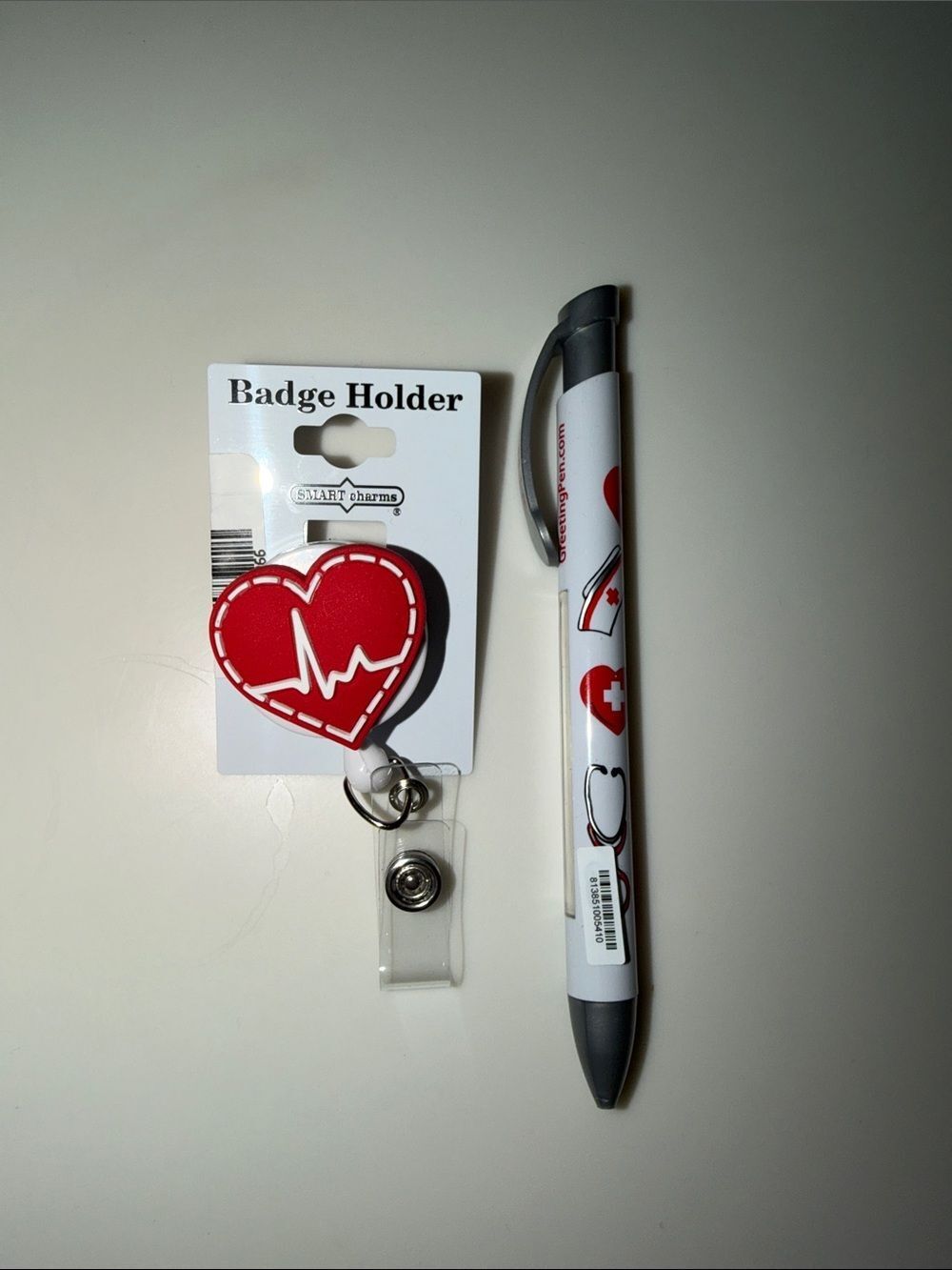 Gift Bundle Red White Tele Heart Shaped Clip-on ID or Key Holder Nurse print Pen